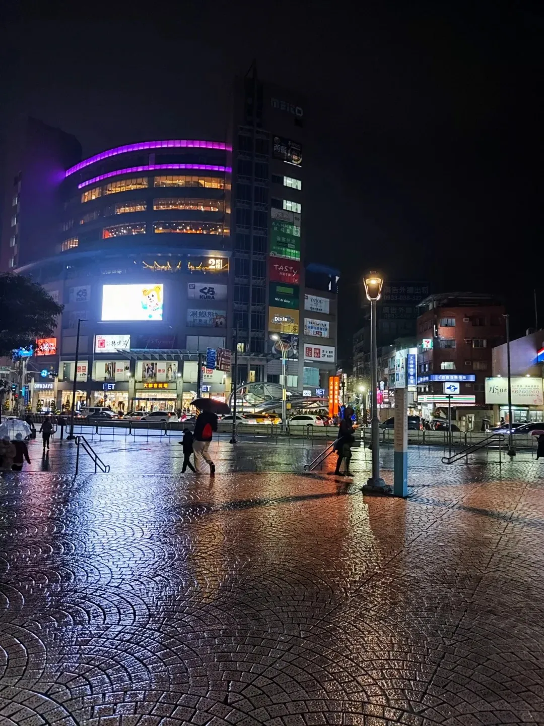 Taiwan's Cities: More Mainland China 3rd-Tier or Mini-Japan? WTF is the Real Deal? 3