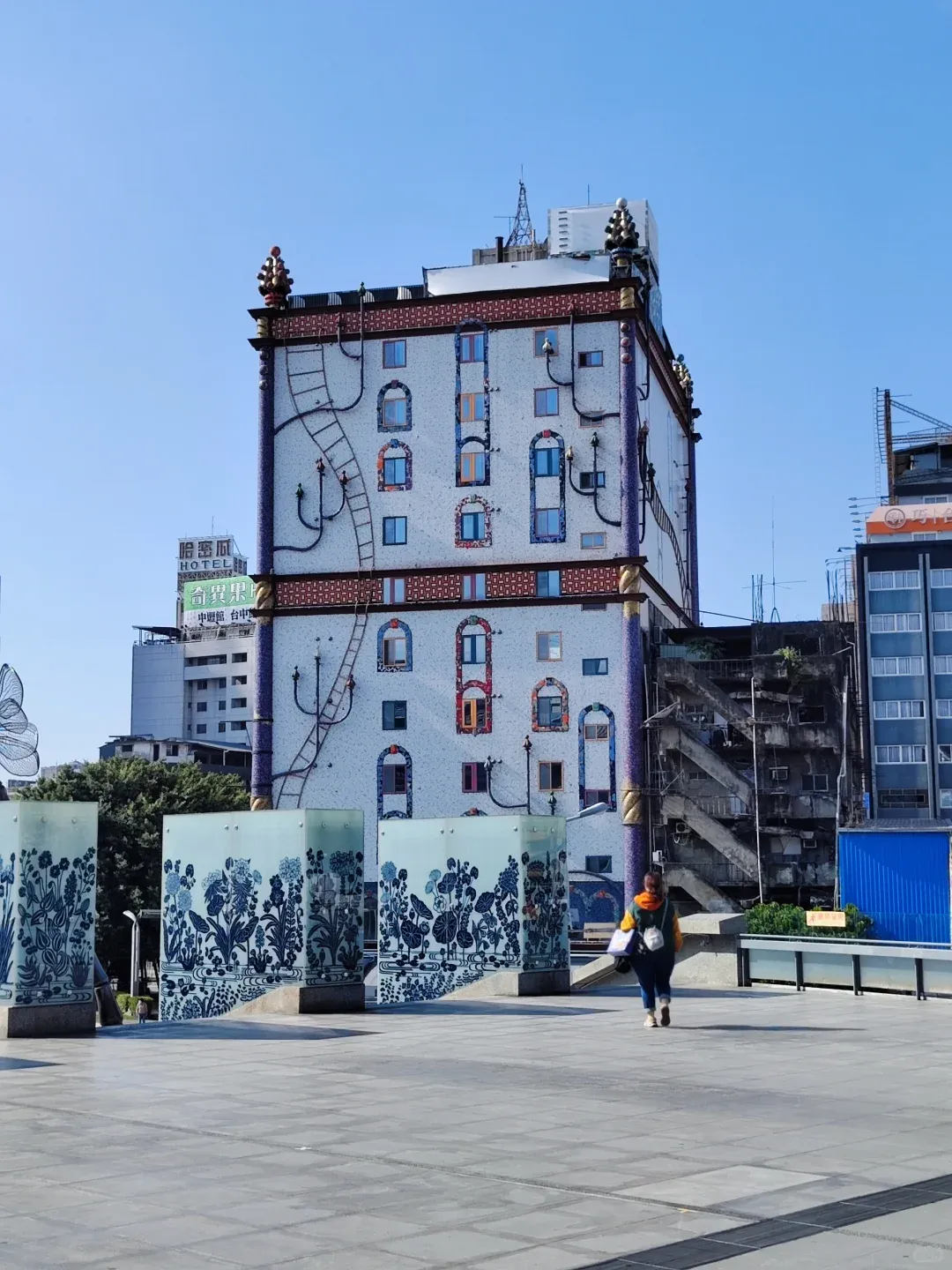 Taiwan's Cities: More Mainland China 3rd-Tier or Mini-Japan? WTF is the Real Deal? 6