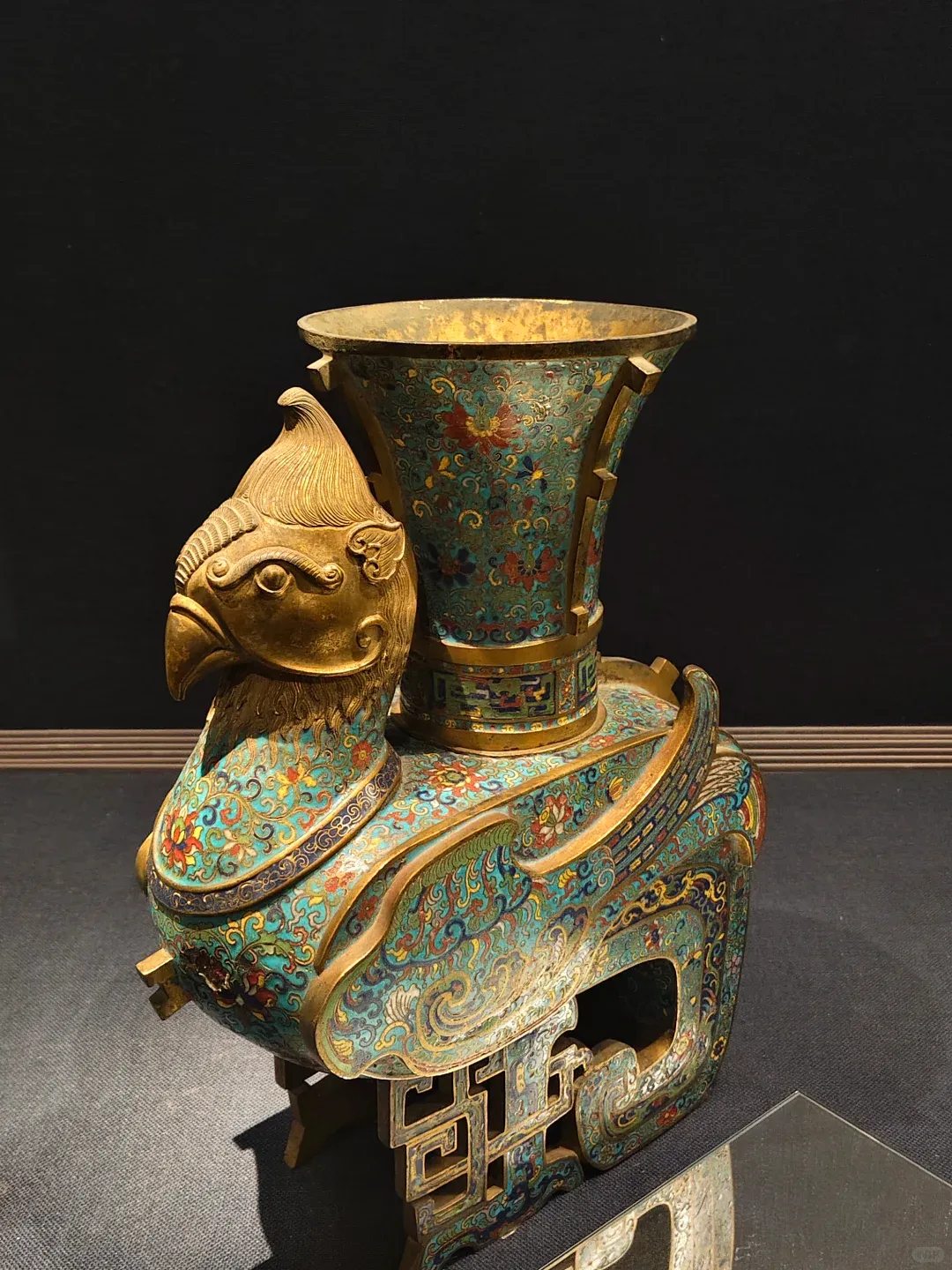 Chiang Kai-shek's 'Picks'? Taipei's Palace Museum is OVERFLOWING with Treasures! 🤯 4