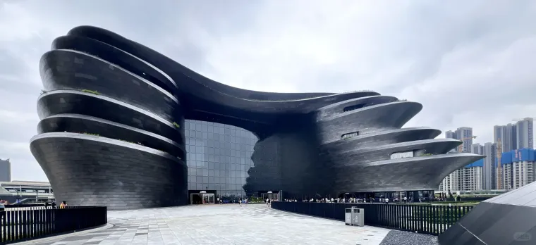 Shenzhen's New Science Museum: My Roast (You've Been Warned!) 1