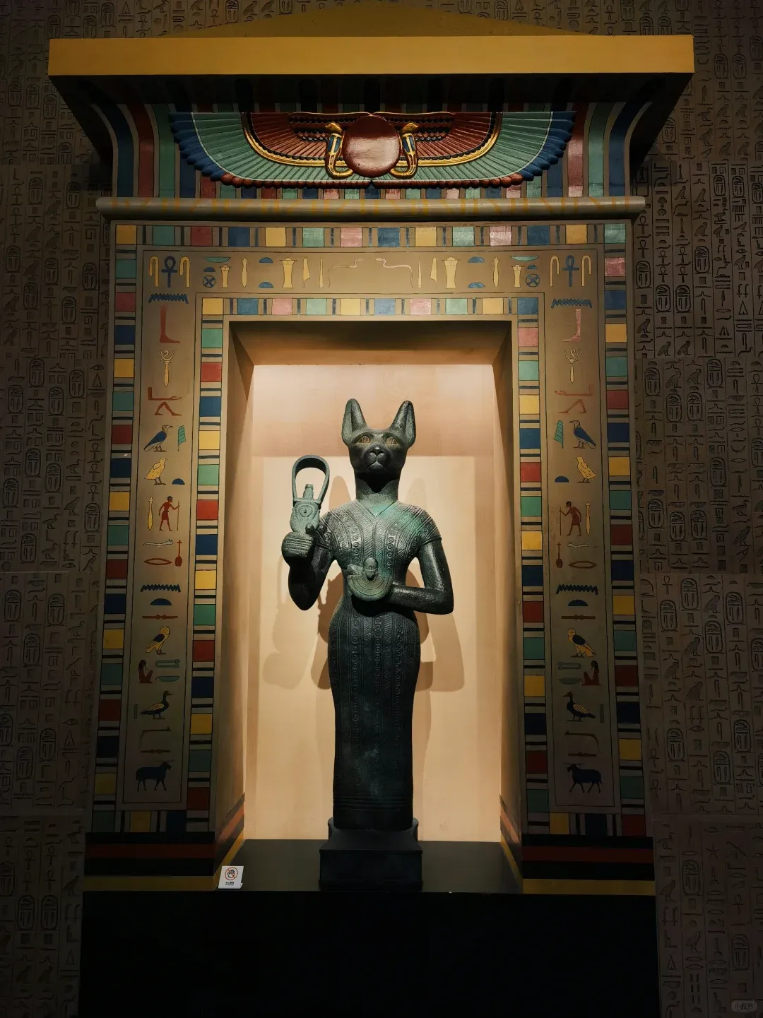Shanghai: More 'Mannequin' Than 'Metropolis'? 4
