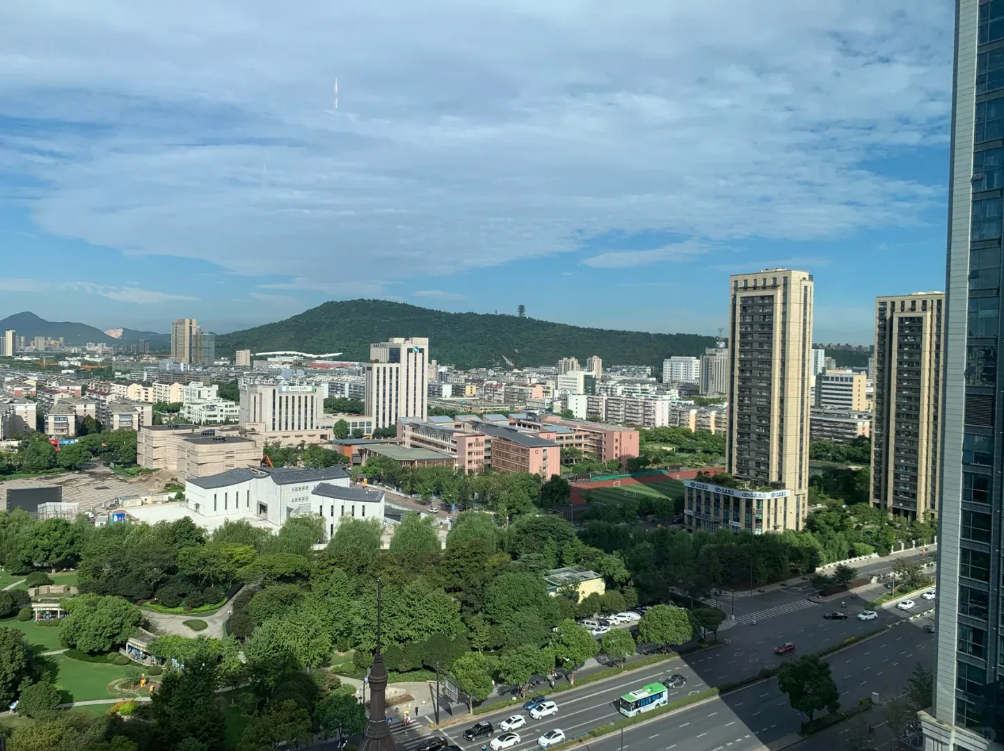 Renaissance Hangzhou Yuhang: AKA The 'Little W' Everyone's Whispering About? 4