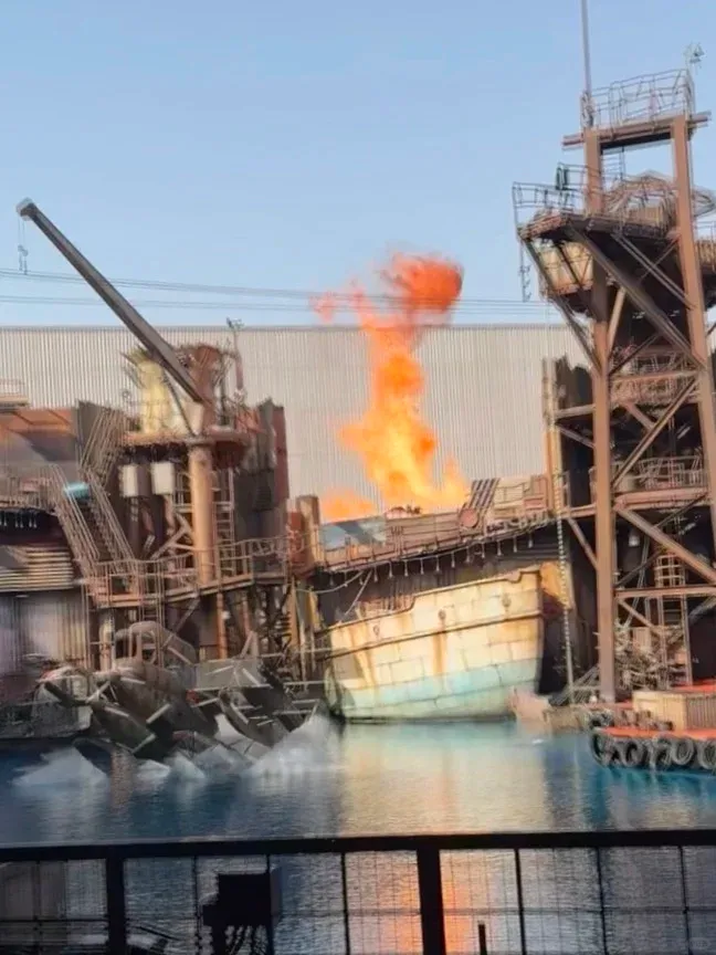 My Brutal Opinion: Universal Studios Beijing SUCKS!! No, Really, IT JUST SUCKS!! 1